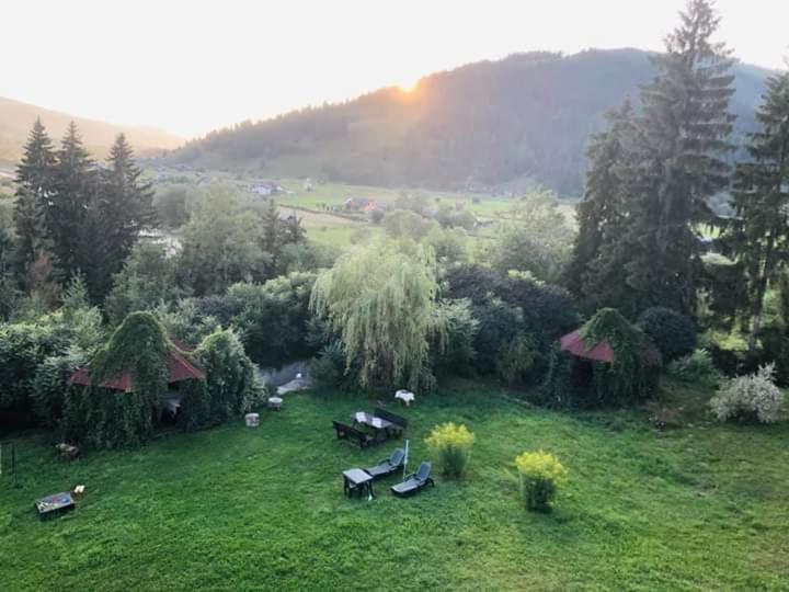 Pensiunea Valurile Bistritei Vatra Dornei Exterior foto